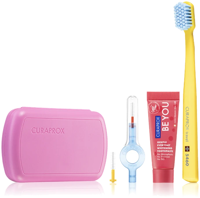 Curaprox Travel Set — дорожній набір: щітка та паста